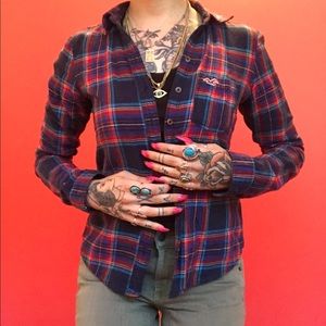 S hollister button up long sleeve flannel